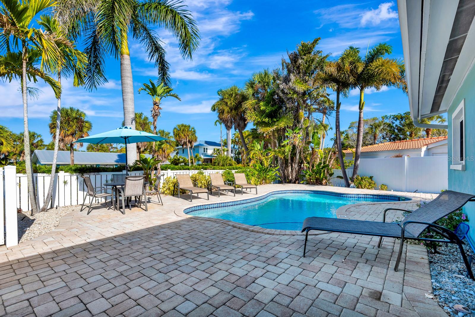 207 75TH ST #B, BRADENTON BEACH, FL — photo 6