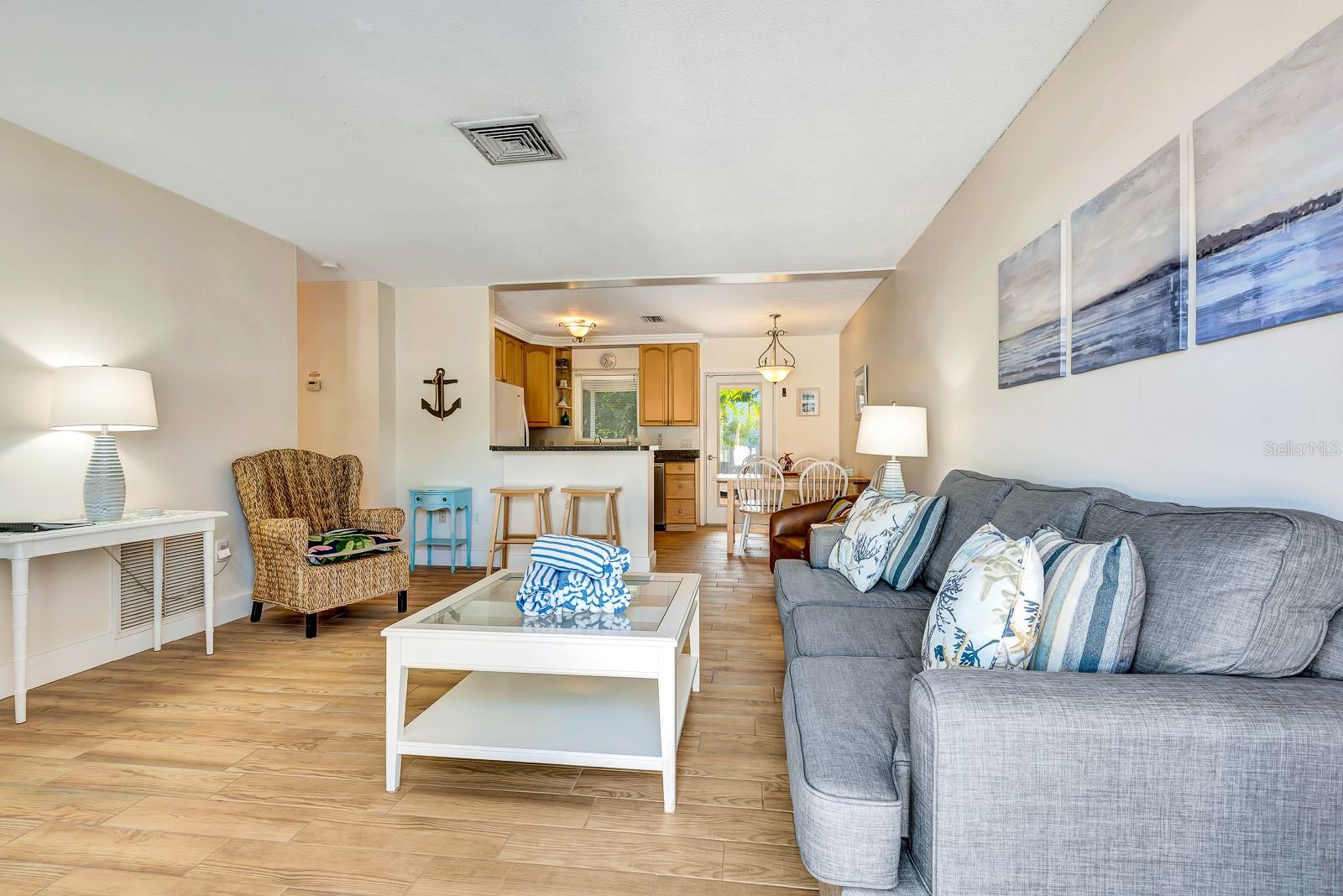 207 75TH ST #B, BRADENTON BEACH, FL — photo 10