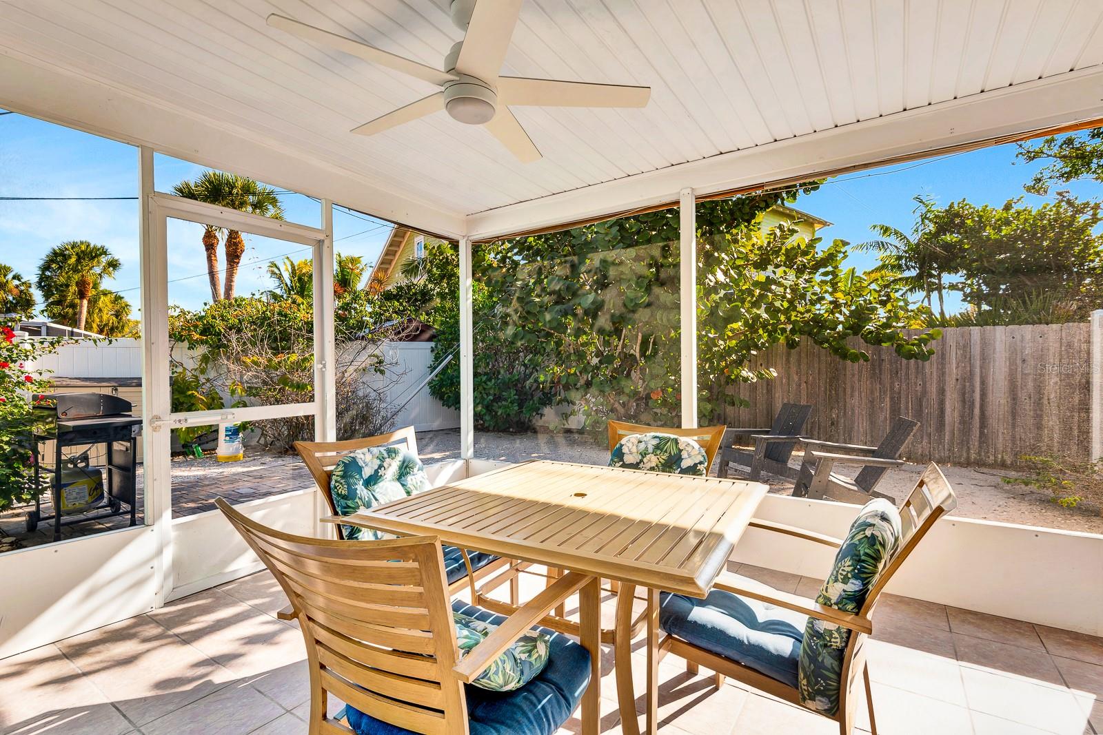 207 75TH ST #B, BRADENTON BEACH, FL — photo 43