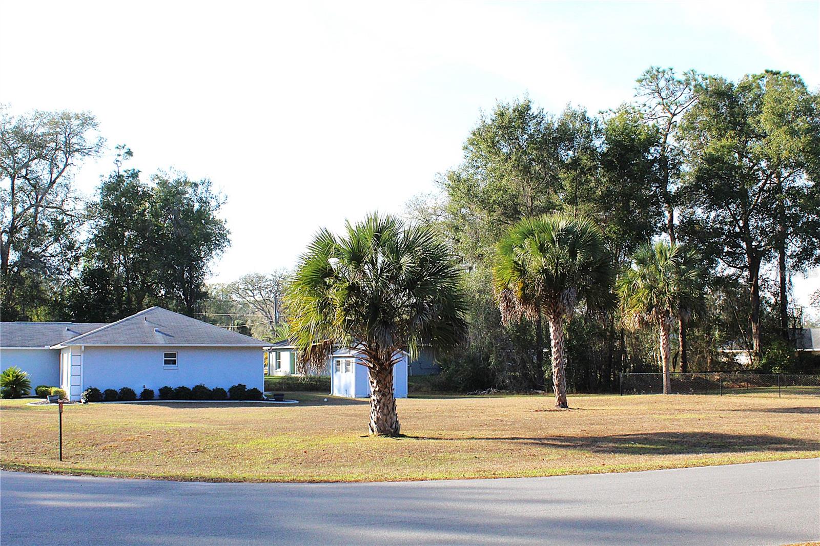 NE 6TH PL, SILVER SPRINGS, FL — photo 5