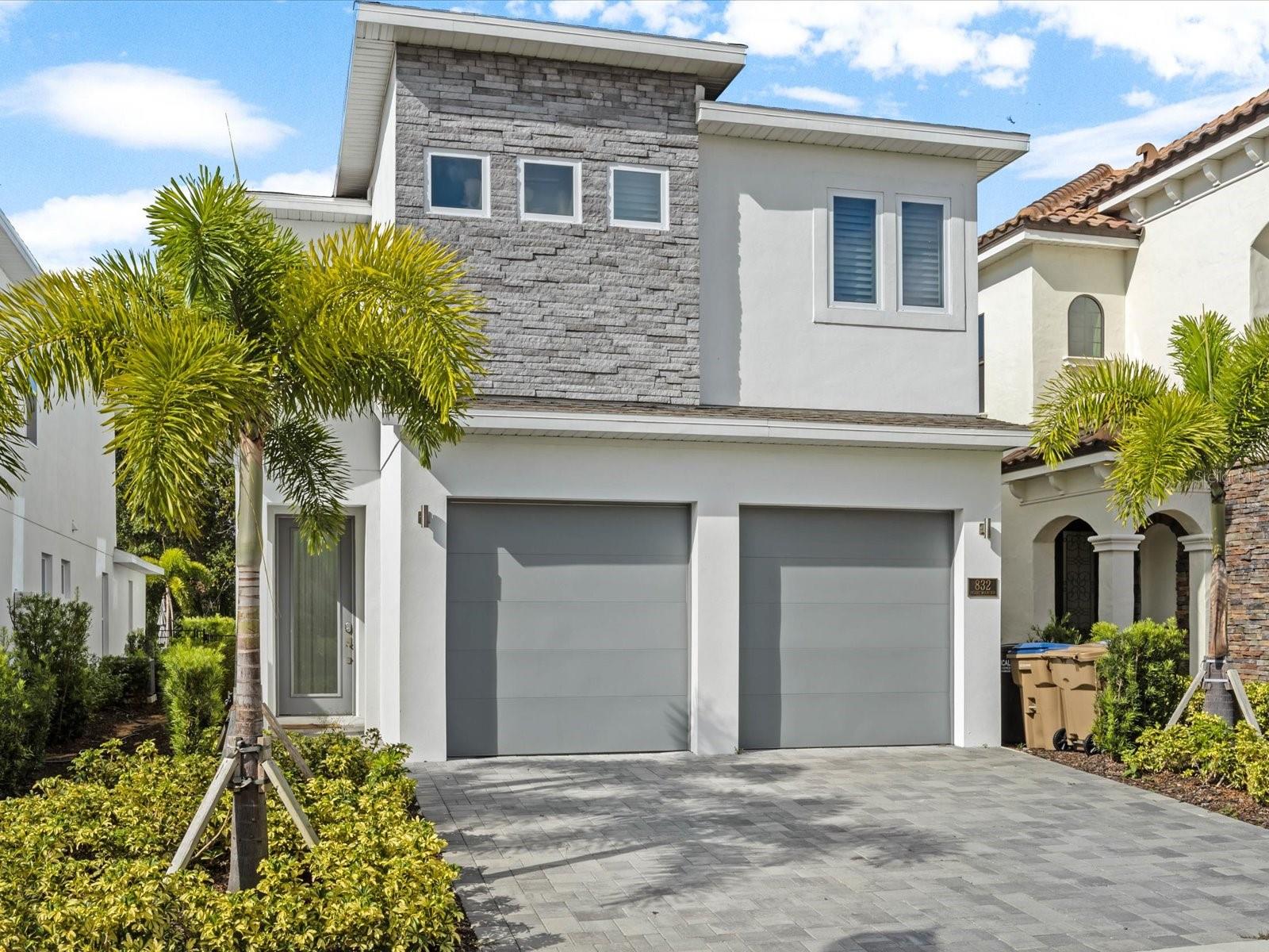 832 DESERT MOUNTAIN CT, REUNION, FL