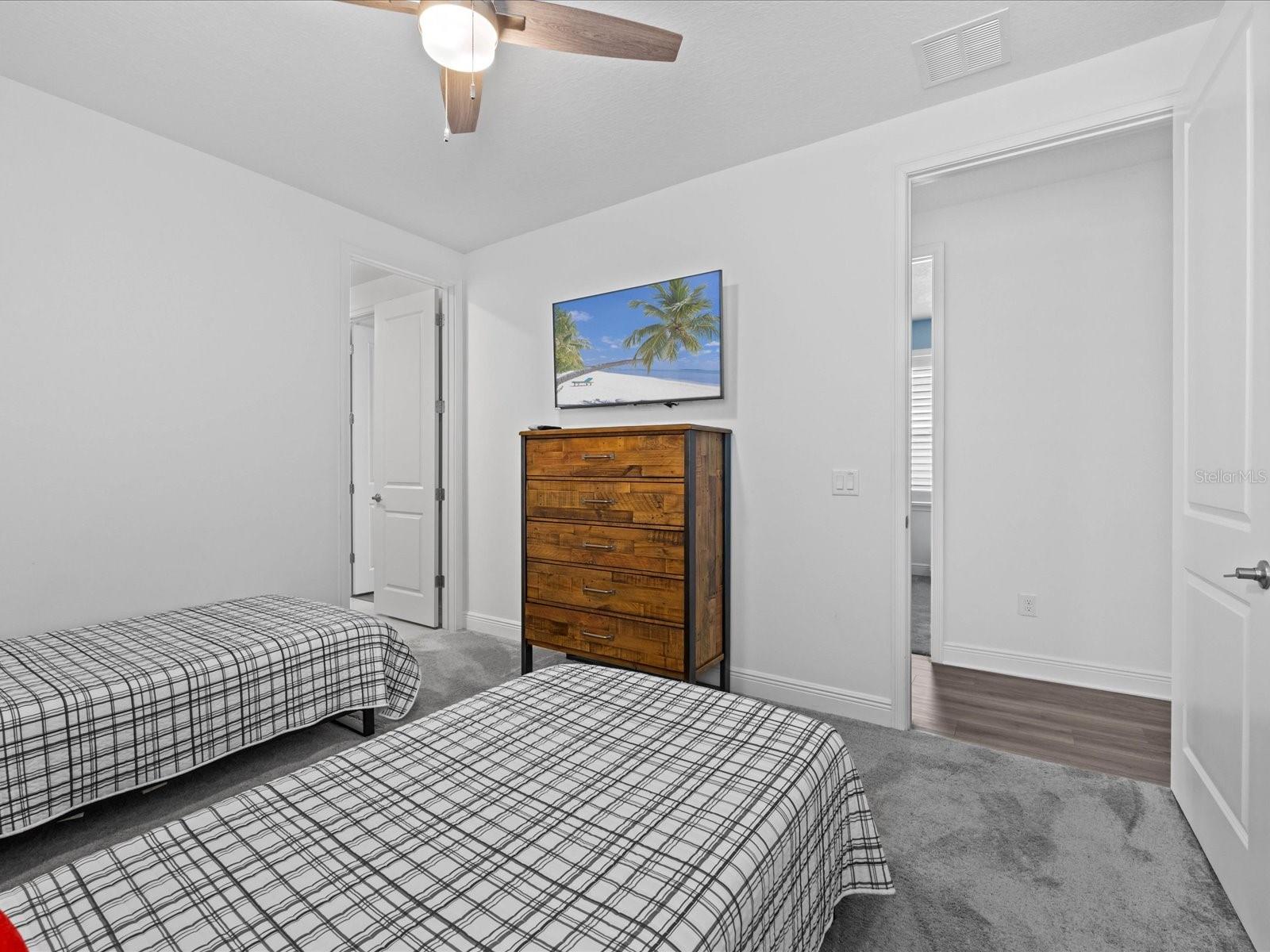832 DESERT MOUNTAIN CT, REUNION, FL — photo 23