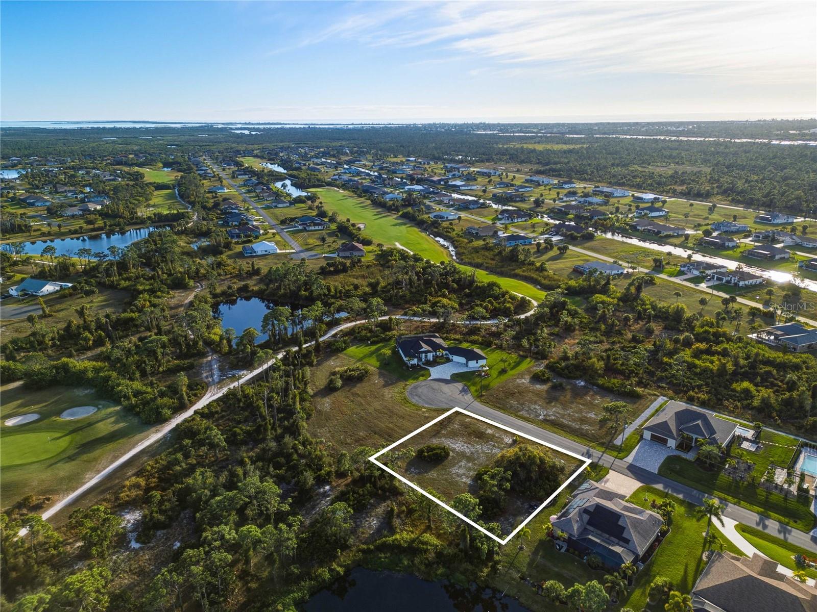 14 PINE VALLEY RD, ROTONDA WEST, FL