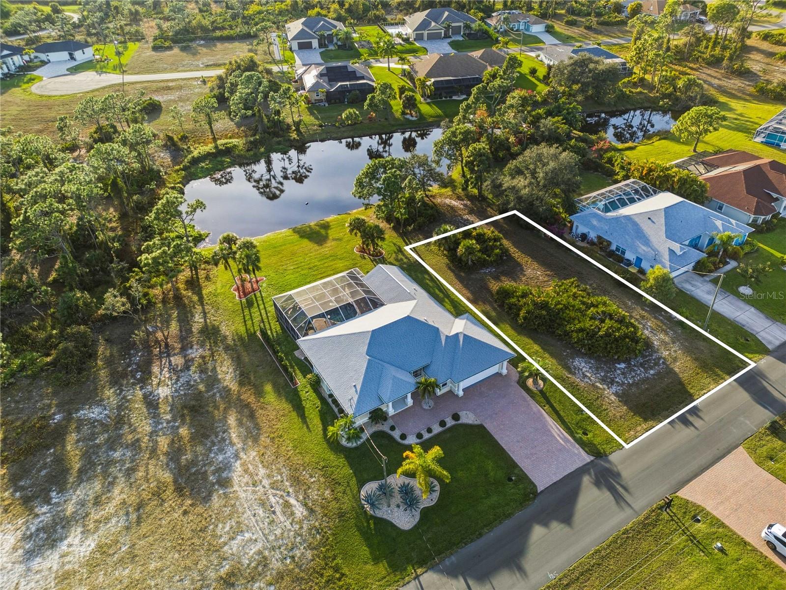 114 TOURNAMENT RD, ROTONDA WEST, FL — photo 3
