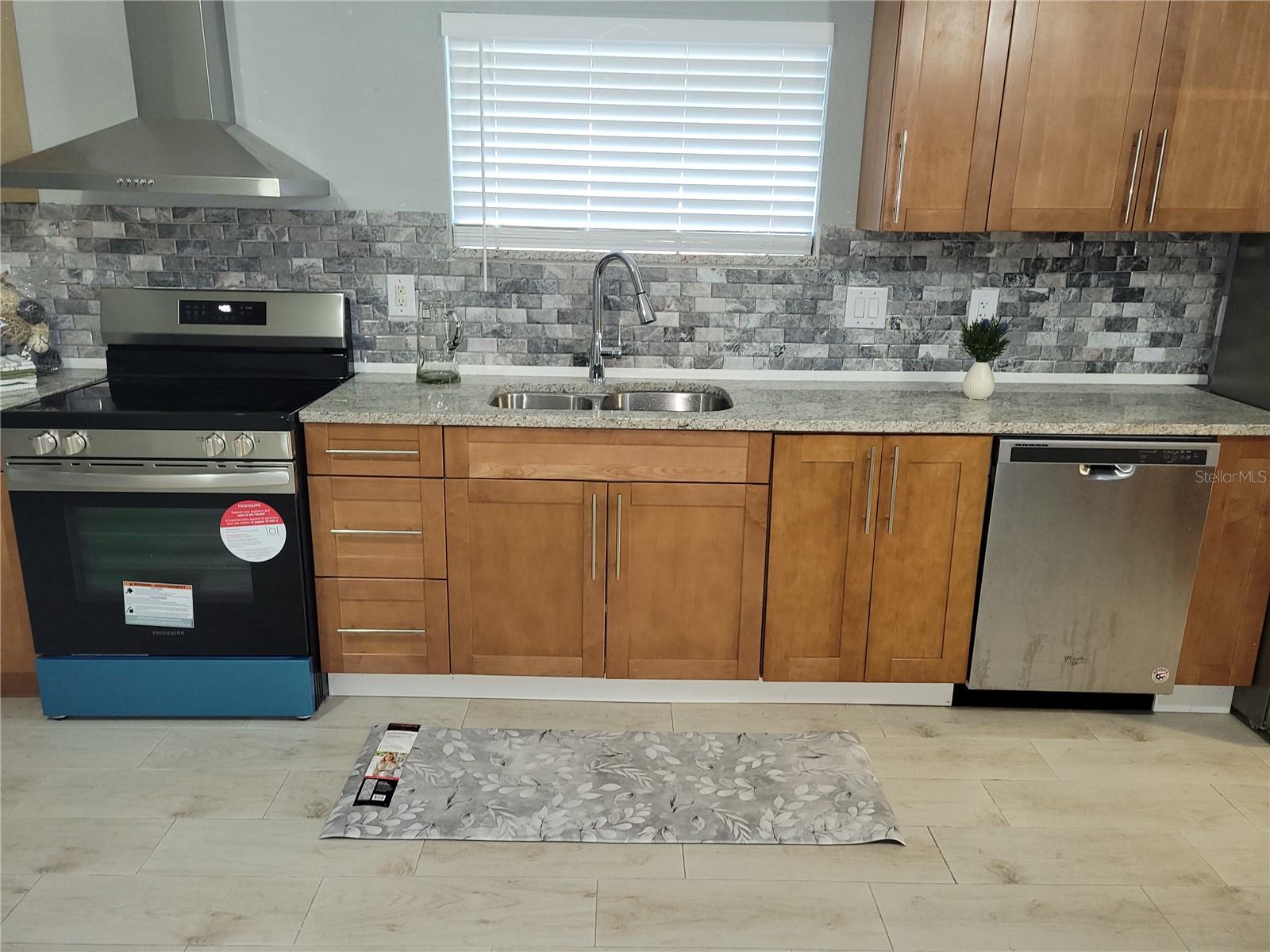 5548 11TH ST, ZEPHYRHILLS, FL — photo 74