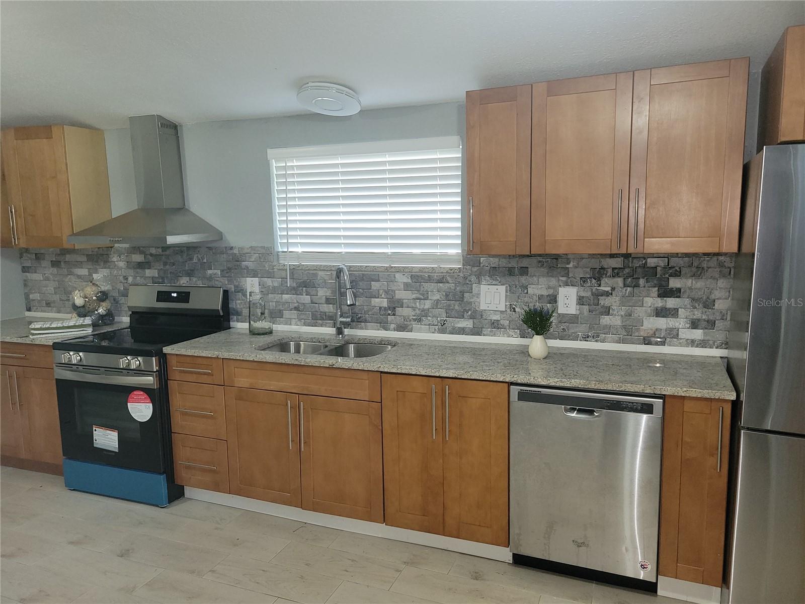 5548 11TH ST, ZEPHYRHILLS, FL — photo 75