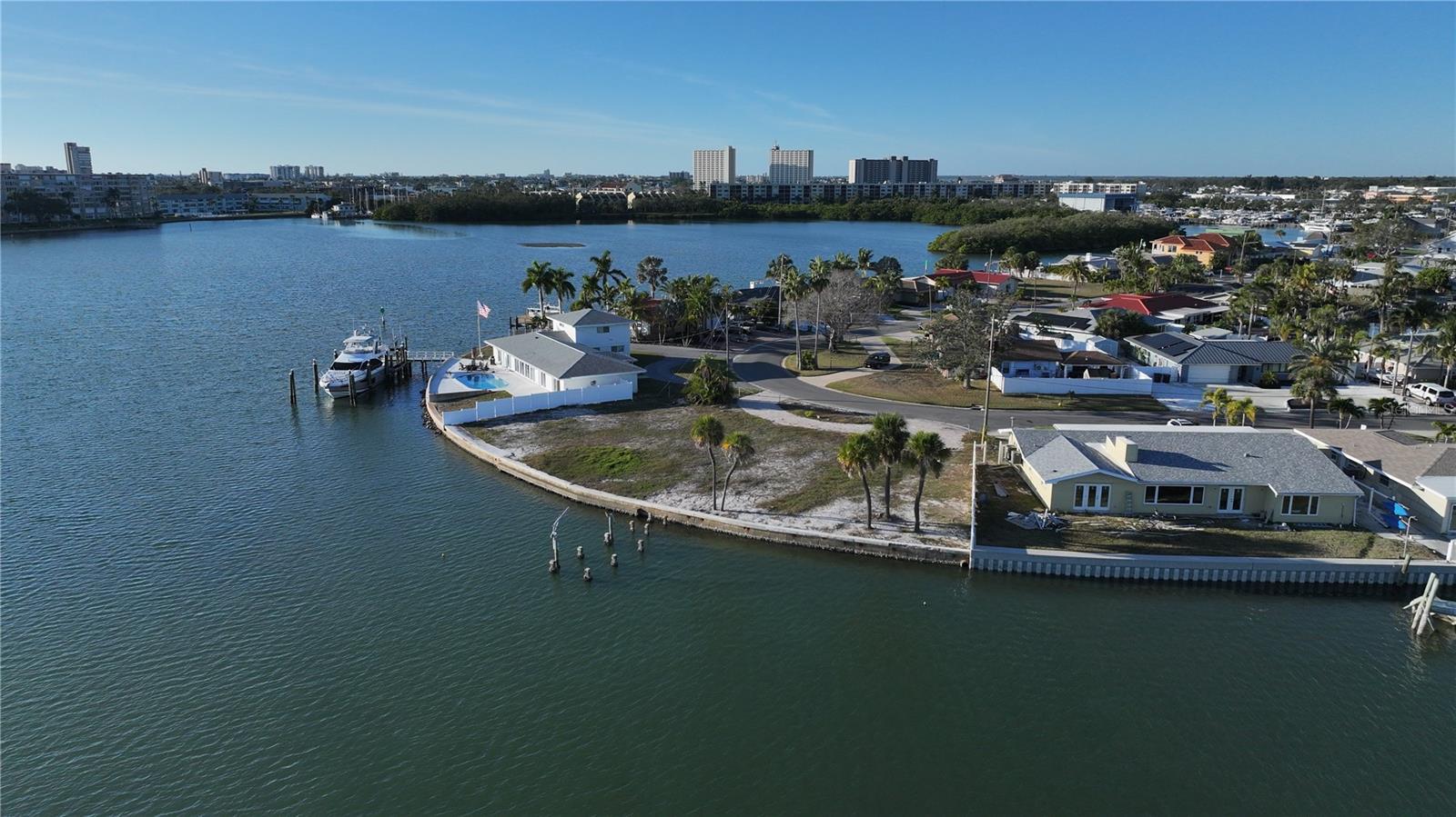 1503 SEA GULL DR S, ST PETERSBURG, FL — photo 4