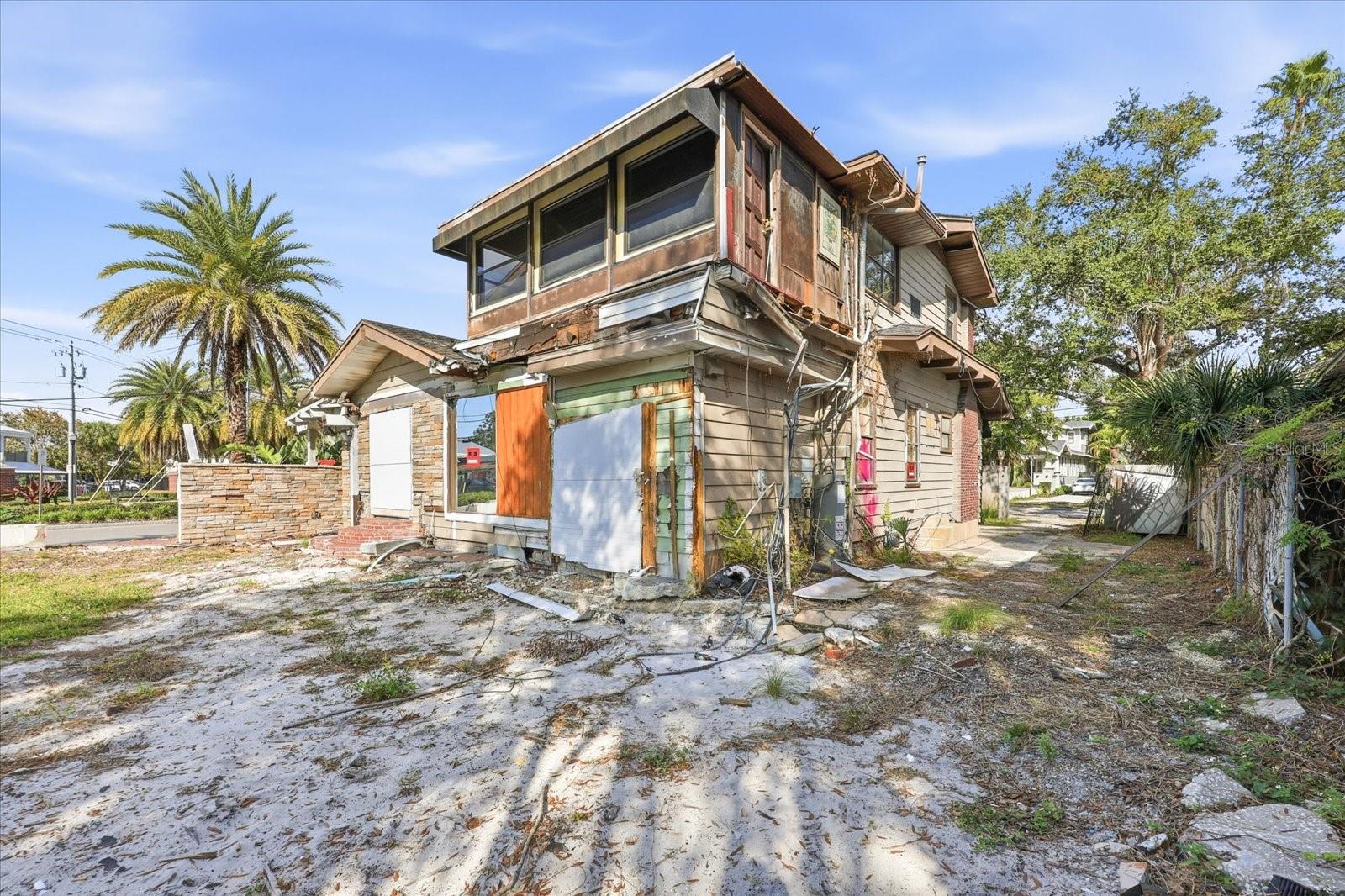 1504 S HOWARD AVE, TAMPA, FL — photo 31