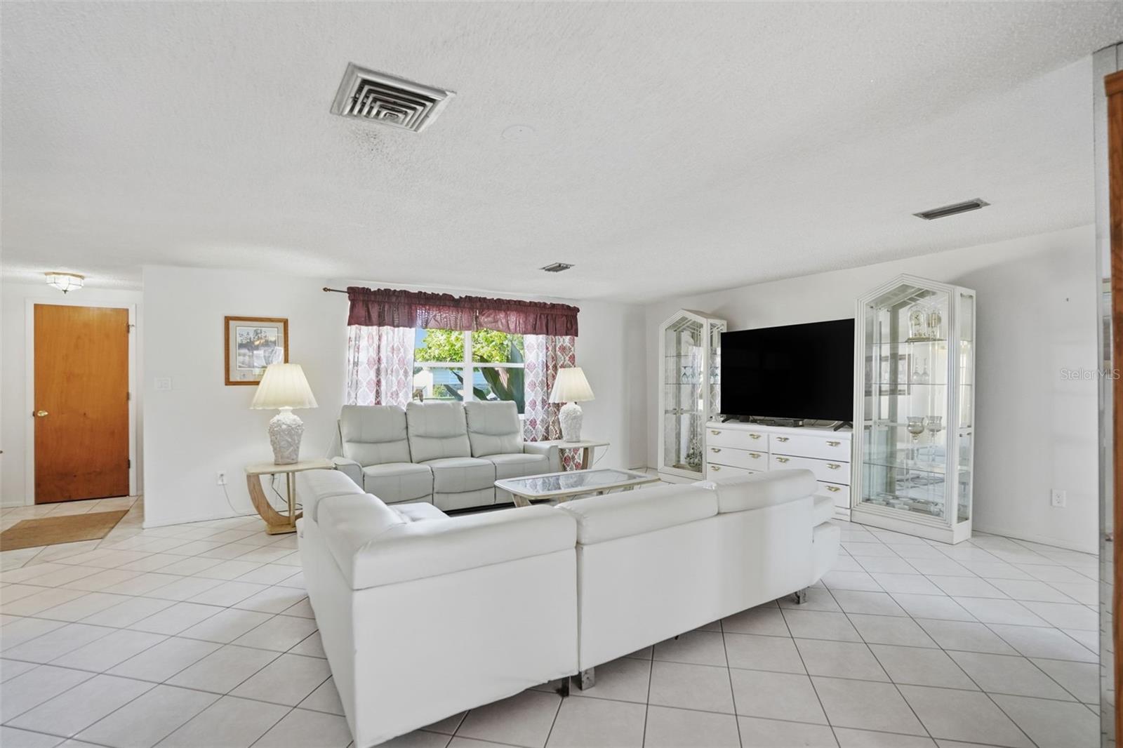 13630 GARRIS DR, HUDSON, FL — photo 17