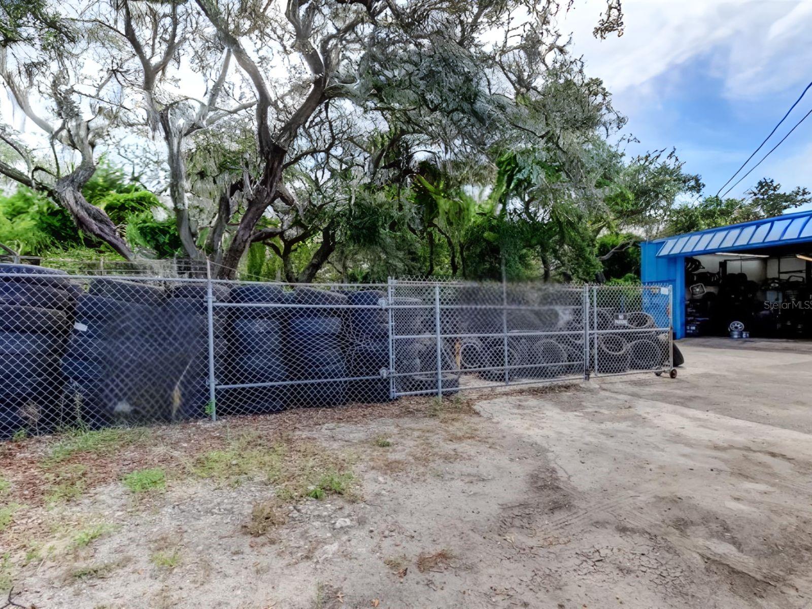 1941 S PINELLAS AVE, TARPON SPRINGS, FL — photo 9