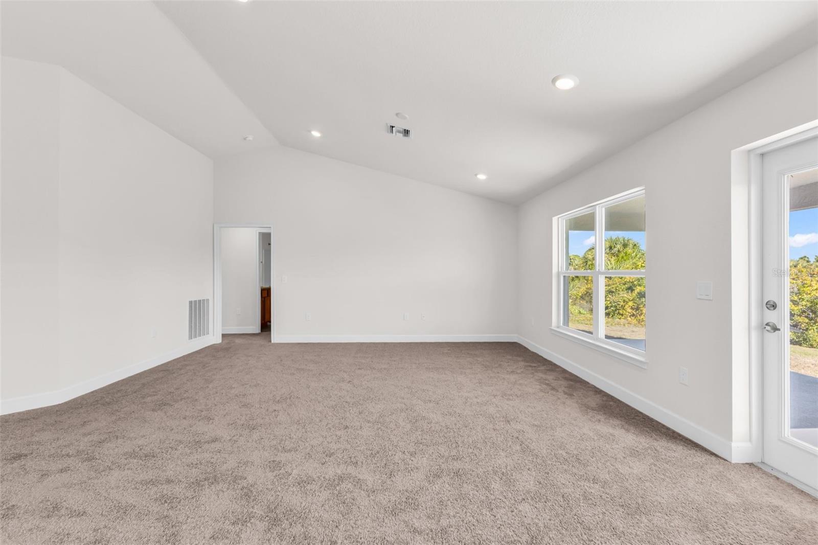 9500 SINGER CIR, PORT CHARLOTTE, FL — photo 28