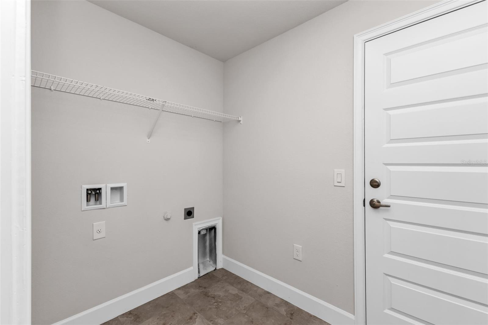 9500 SINGER CIR, PORT CHARLOTTE, FL — photo 38