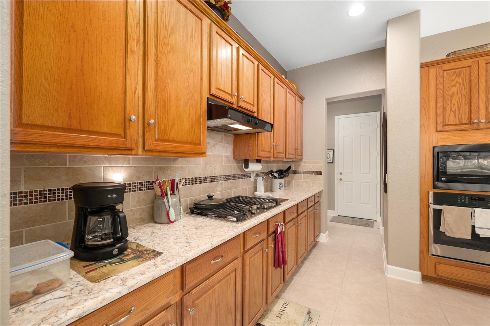 9479 SE 130TH STREET RD, SUMMERFIELD, FL — photo 15