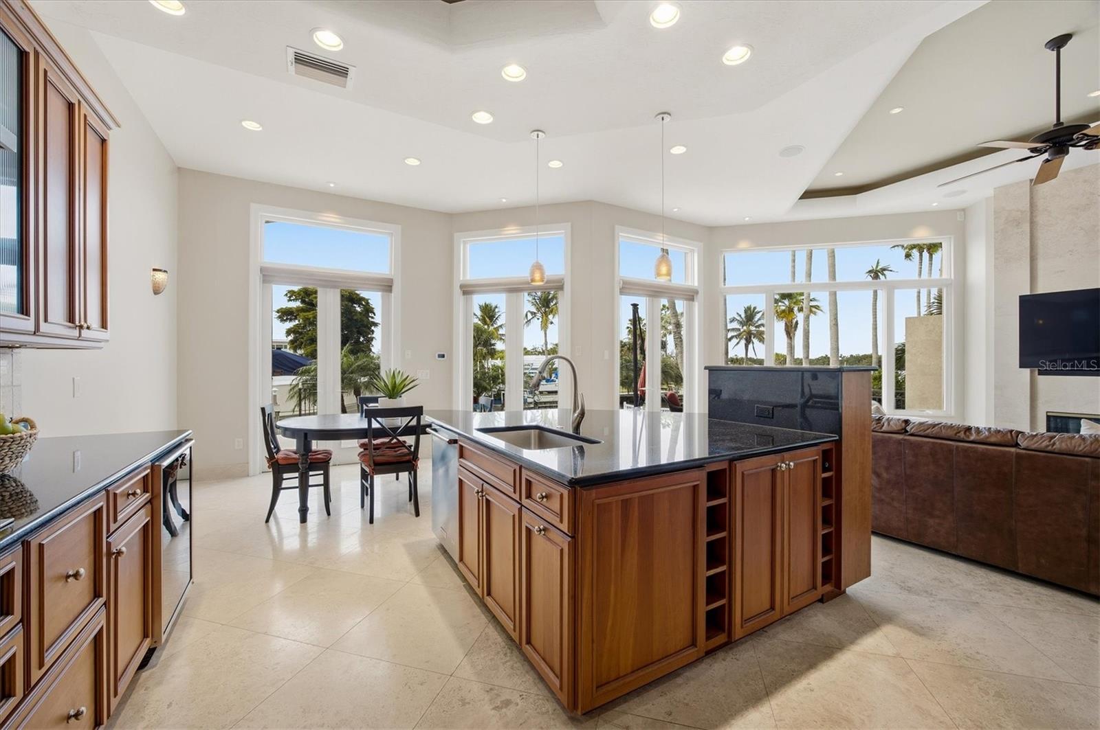 761 NORTON ST, LONGBOAT KEY, FL — photo 21