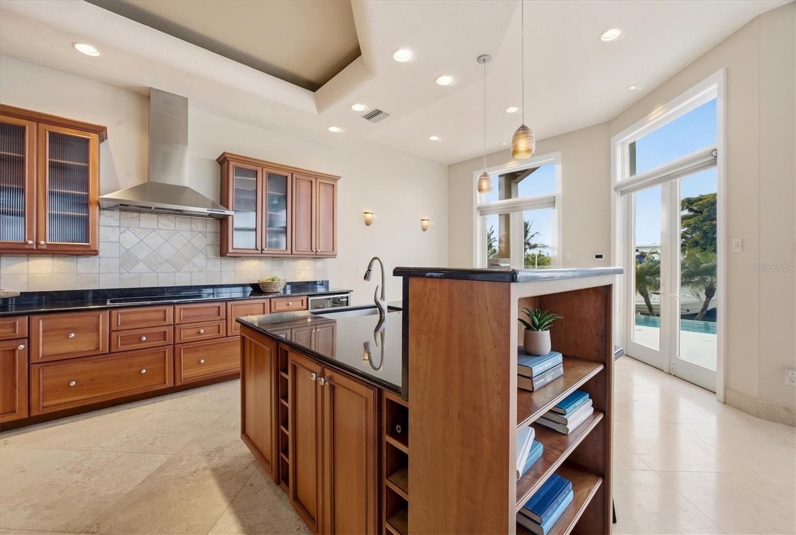 761 NORTON ST, LONGBOAT KEY, FL — photo 22