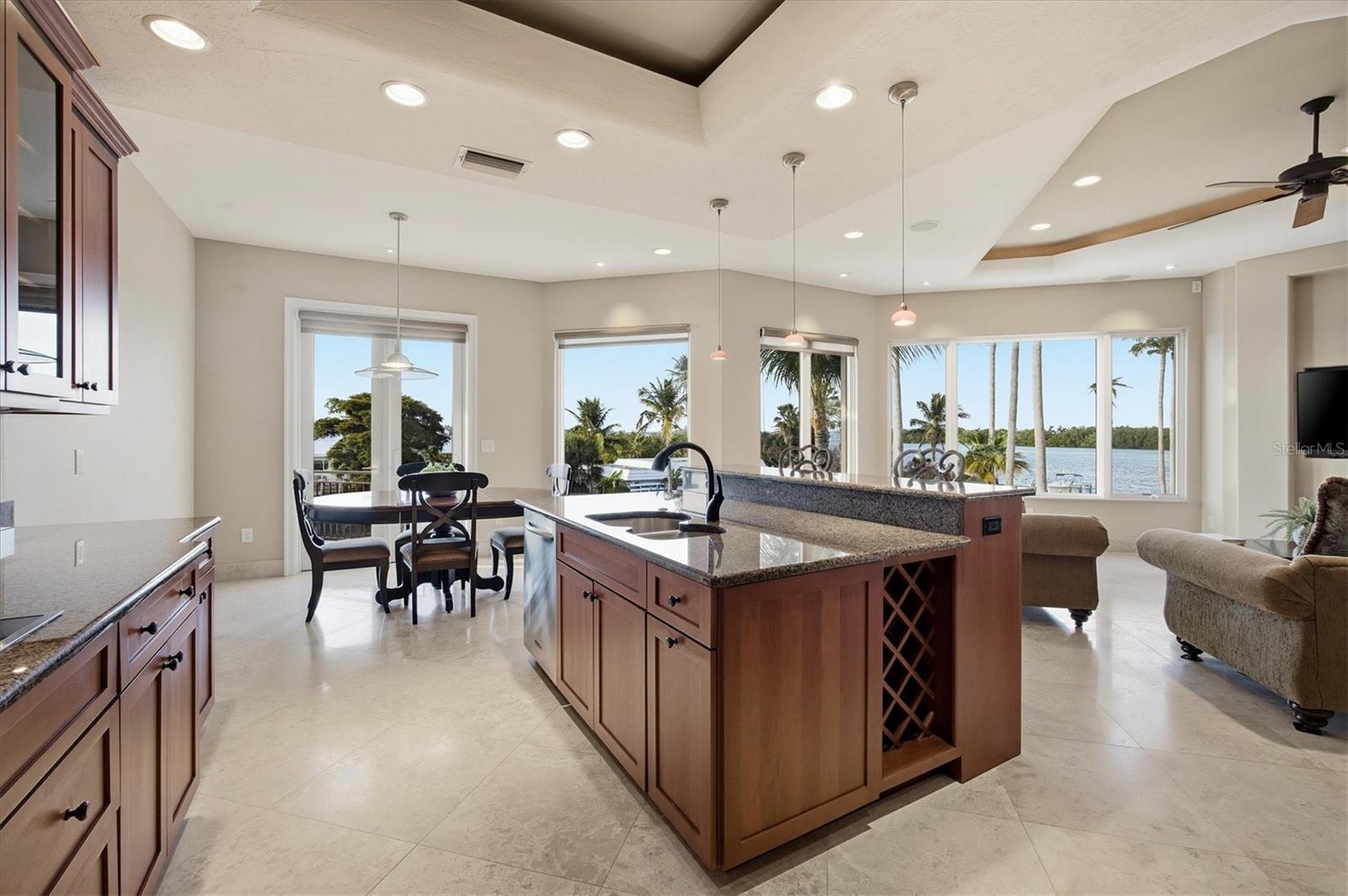 761 NORTON ST, LONGBOAT KEY, FL — photo 41