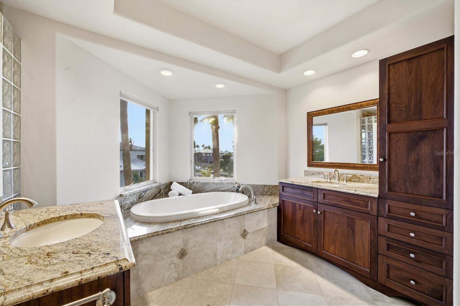 761 NORTON ST, LONGBOAT KEY, FL — photo 45