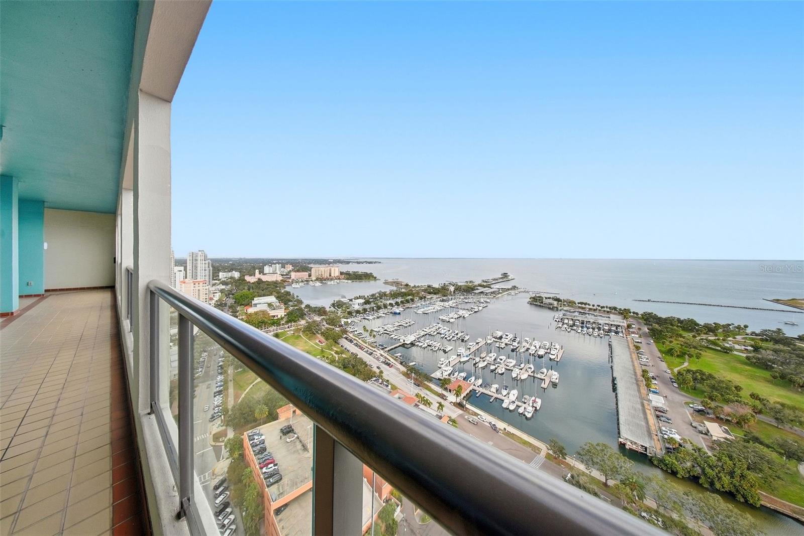 1 BEACH DR SE #1610, ST PETERSBURG, FL — photo 27