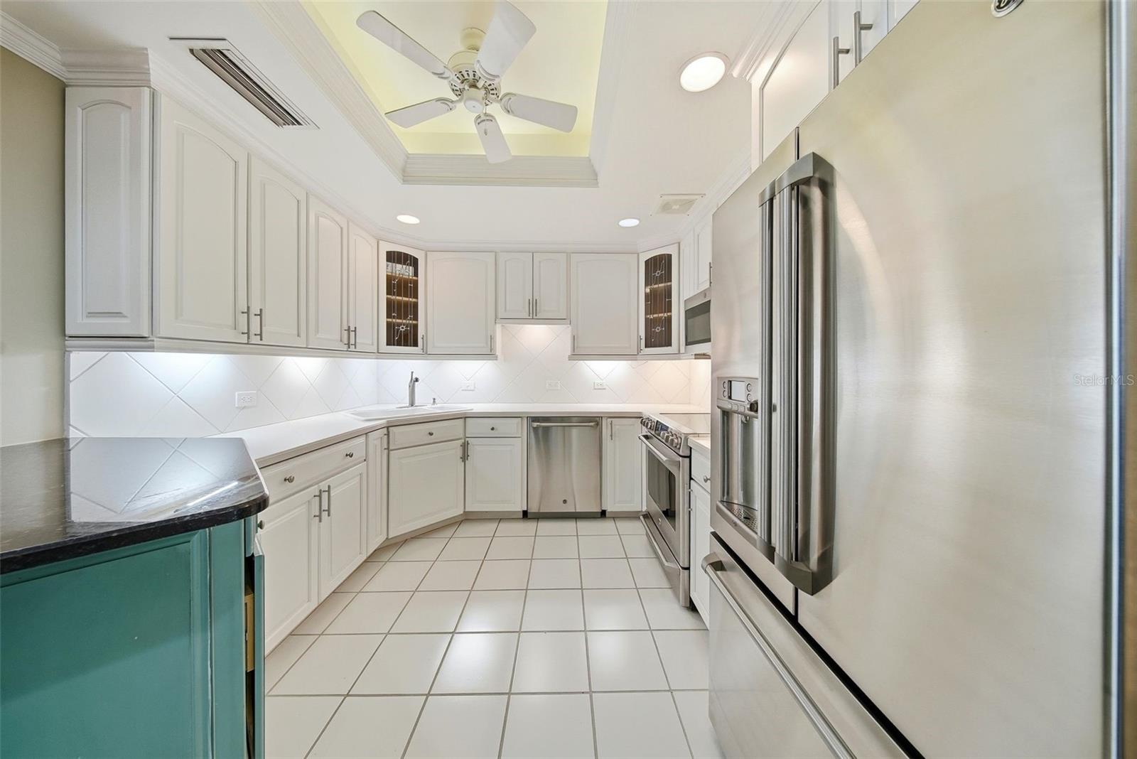 1 BEACH DR SE #1610, ST PETERSBURG, FL — photo 11