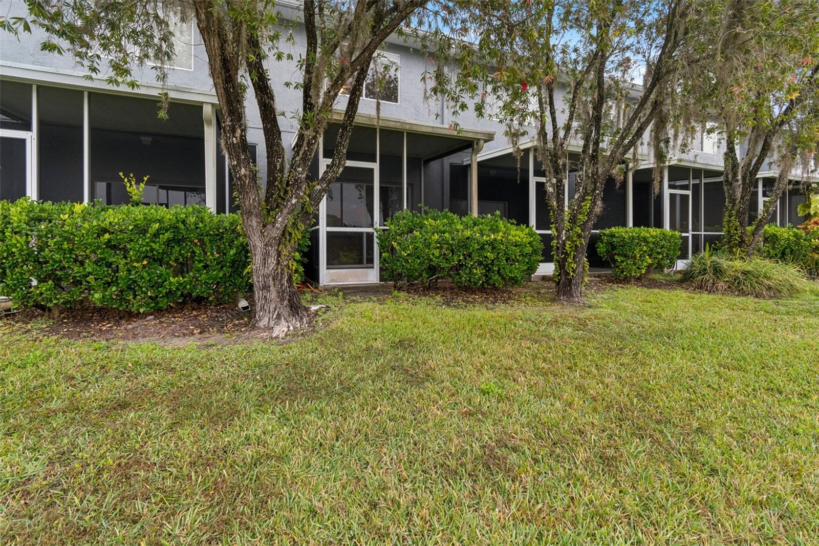 18214 PARADISE POINT DR, TAMPA, FL — photo 33