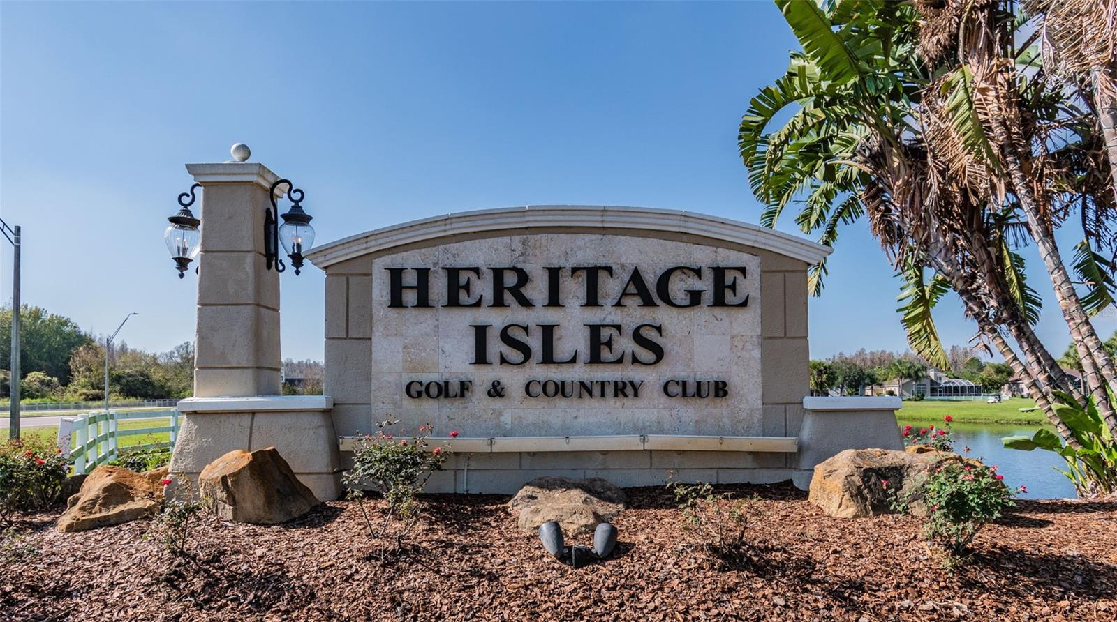 18214 PARADISE POINT DR, TAMPA, FL — photo 35