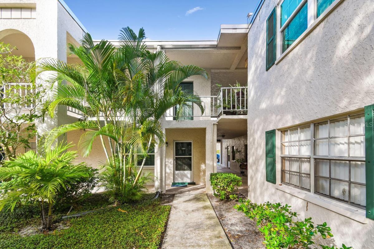 4325 AEGEAN DR #128B, TAMPA, FL