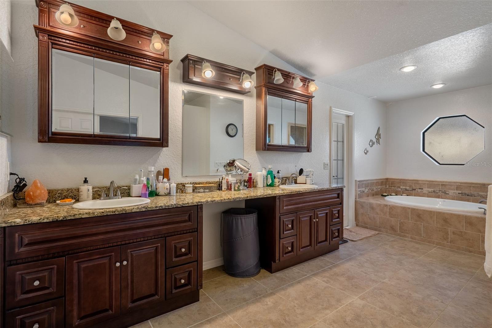 10421 TEMPLEWOOD CT, SPRING HILL, FL — photo 29
