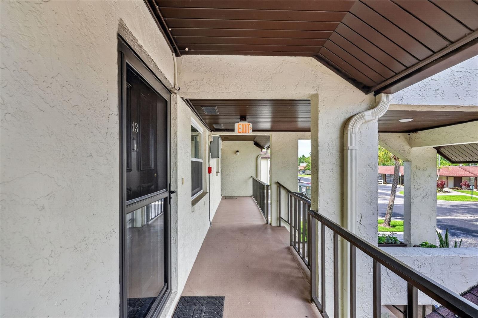 1100 E BAY DR #43, LARGO, FL — photo 2