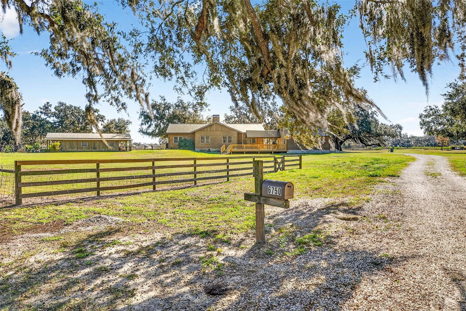 6750 SUTTON OAKS LN, ZEPHYRHILLS, FL
