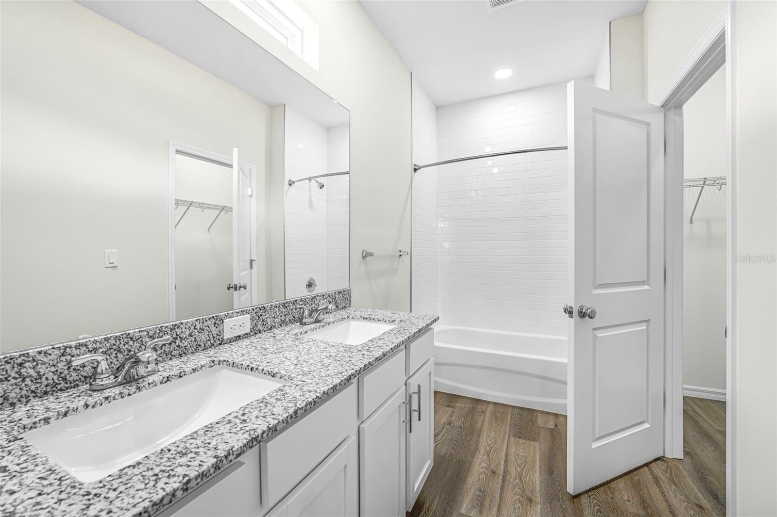 9313 GENTLE BEN CT, WEEKI WACHEE, FL — photo 27