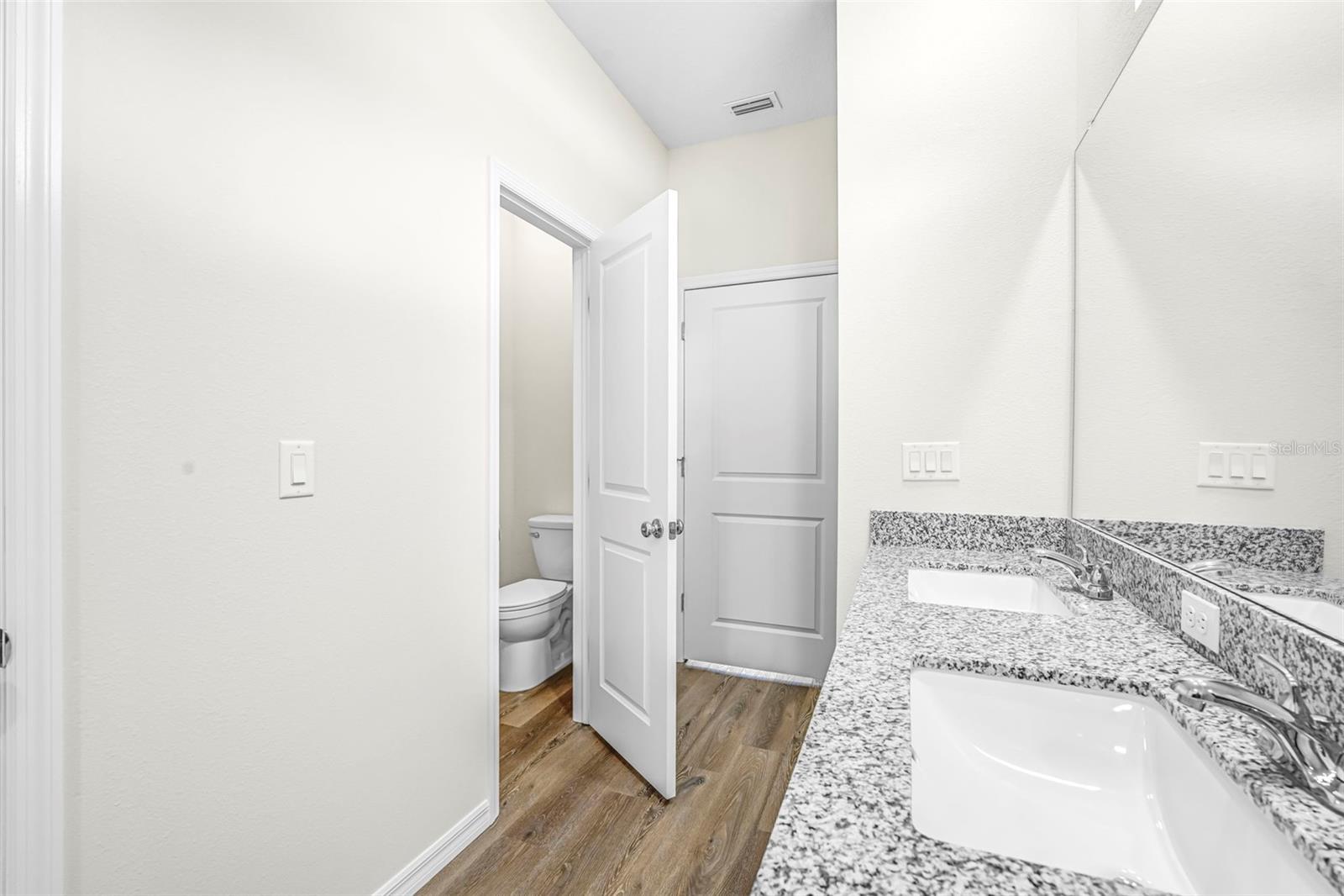 9313 GENTLE BEN CT, WEEKI WACHEE, FL — photo 28