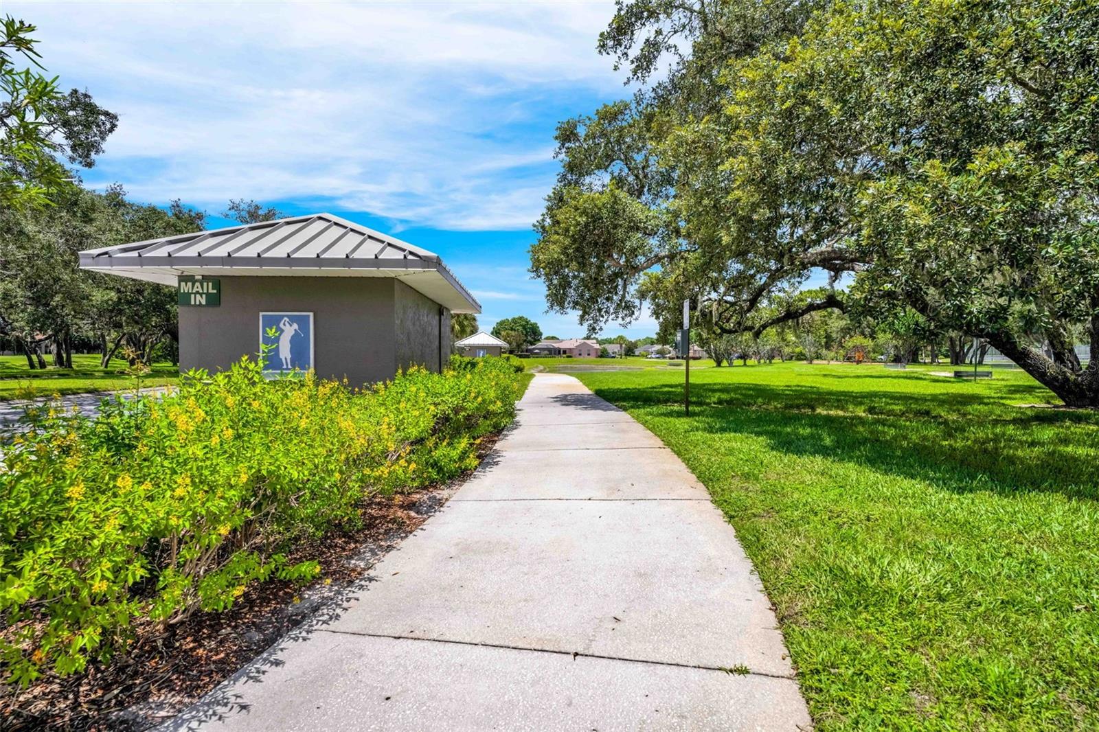 9313 GENTLE BEN CT, WEEKI WACHEE, FL — photo 73