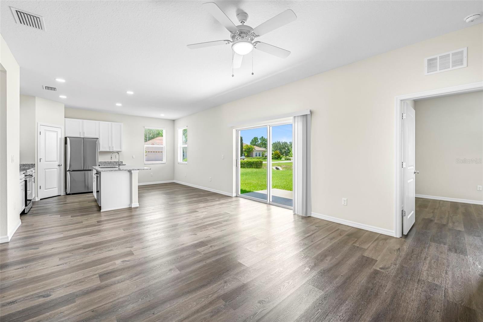 9313 GENTLE BEN CT, WEEKI WACHEE, FL — photo 31