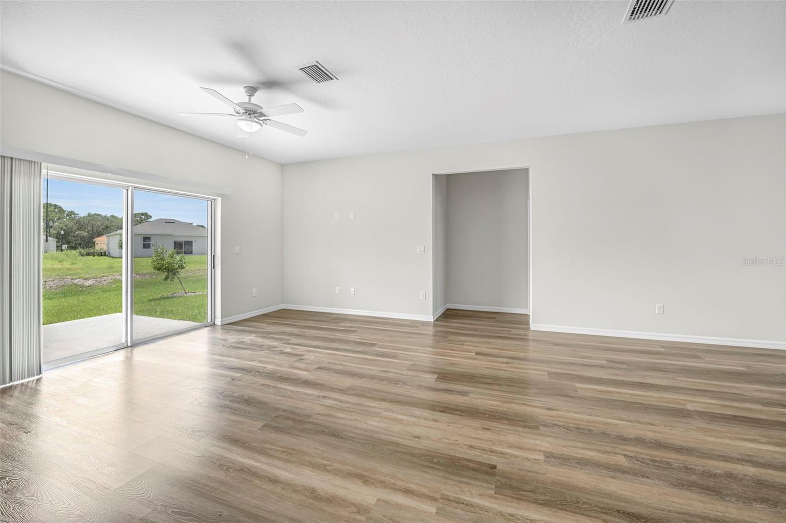 9322 SEVE CT, WEEKI WACHEE, FL — photo 30