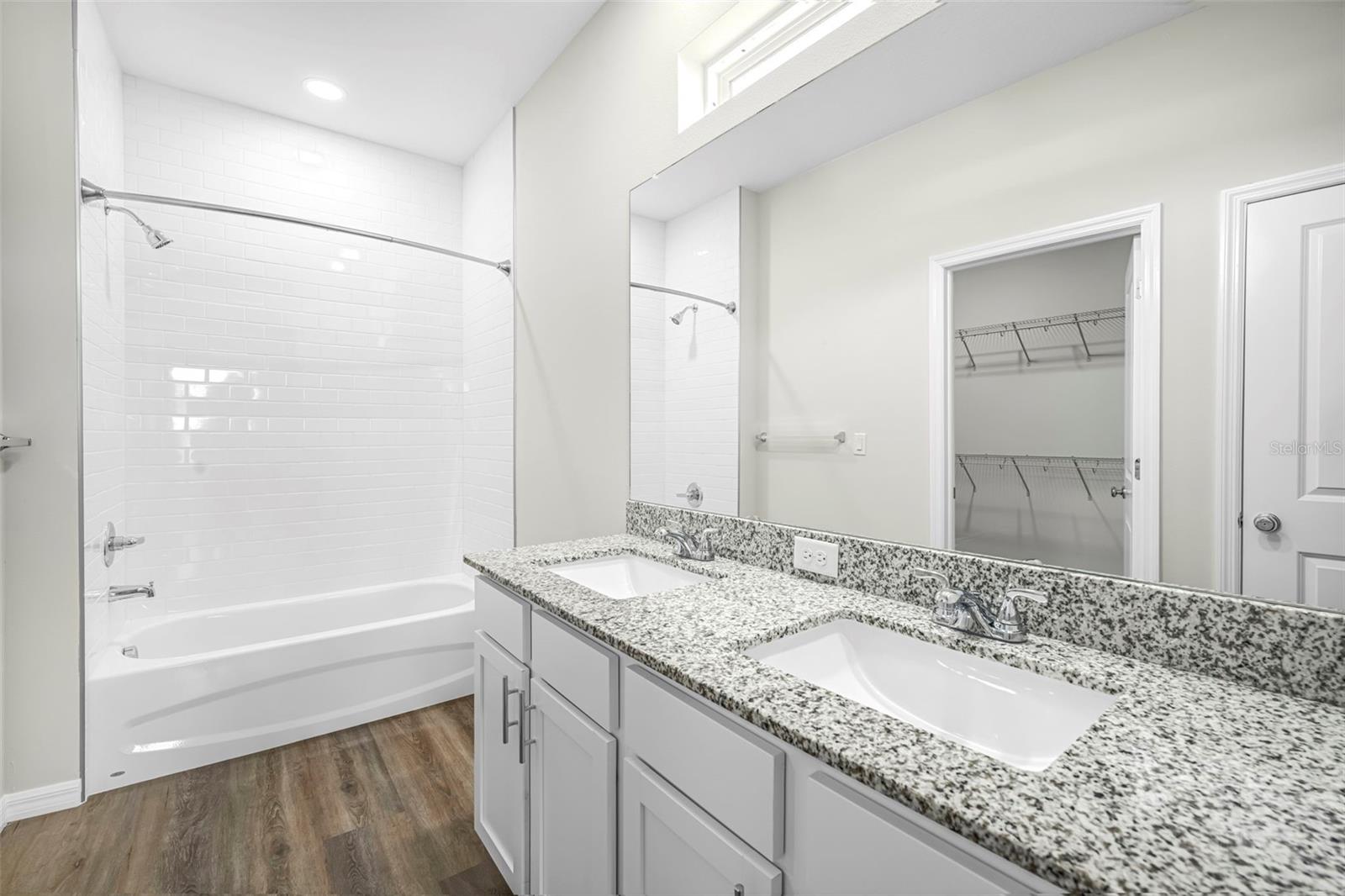 9322 SEVE CT, WEEKI WACHEE, FL — photo 34