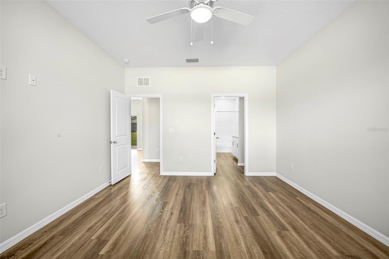 9322 SEVE CT, WEEKI WACHEE, FL — photo 36