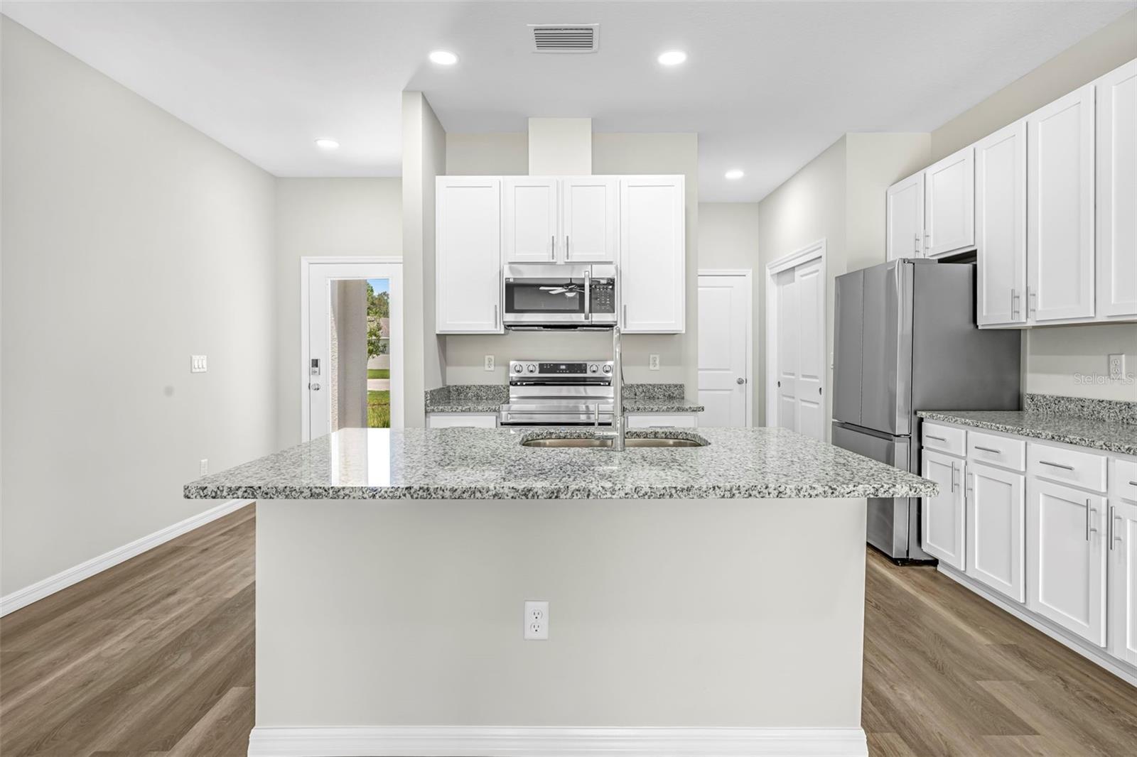 9322 SEVE CT, WEEKI WACHEE, FL — photo 55