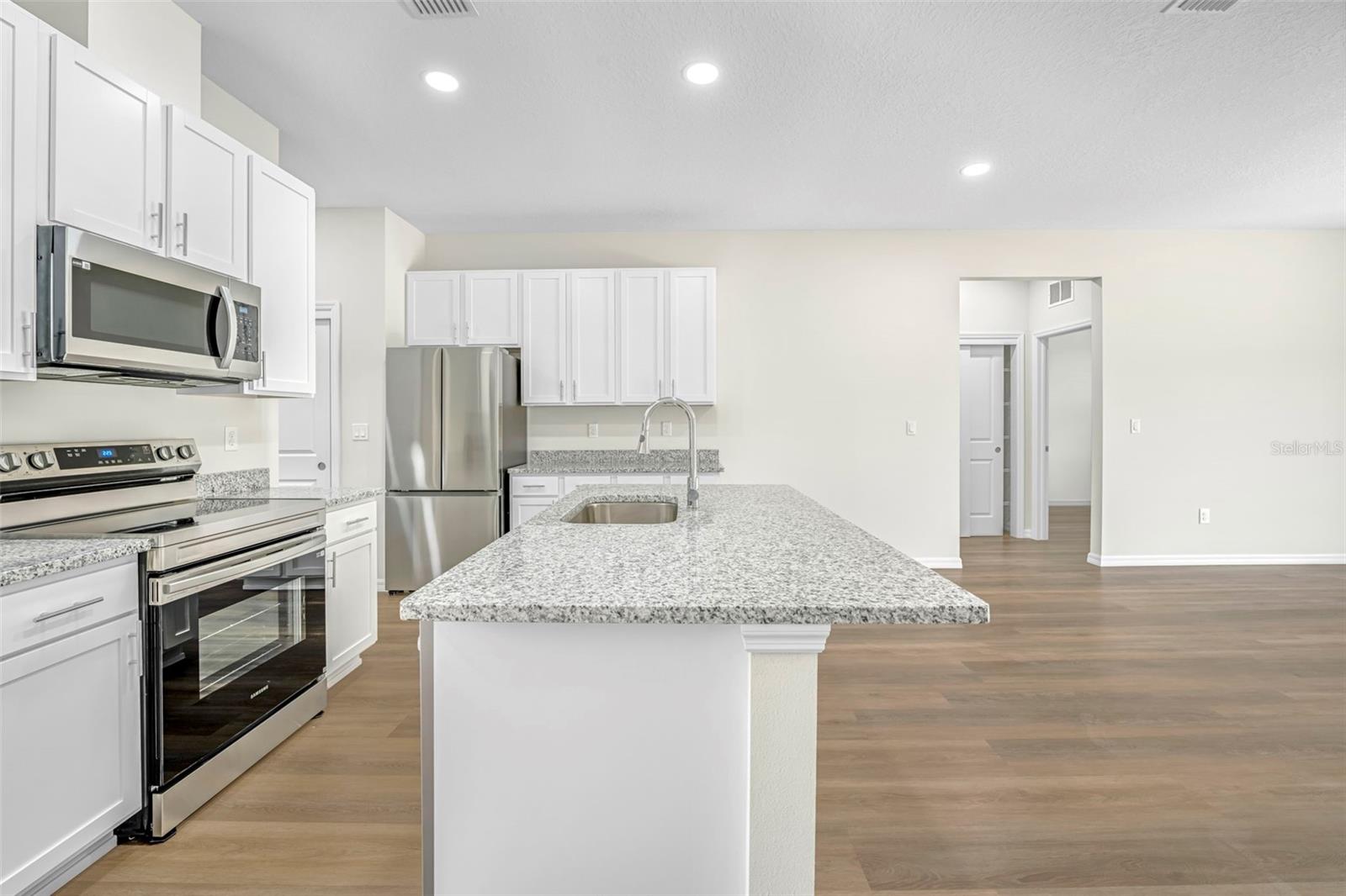 9322 SEVE CT, WEEKI WACHEE, FL — photo 62