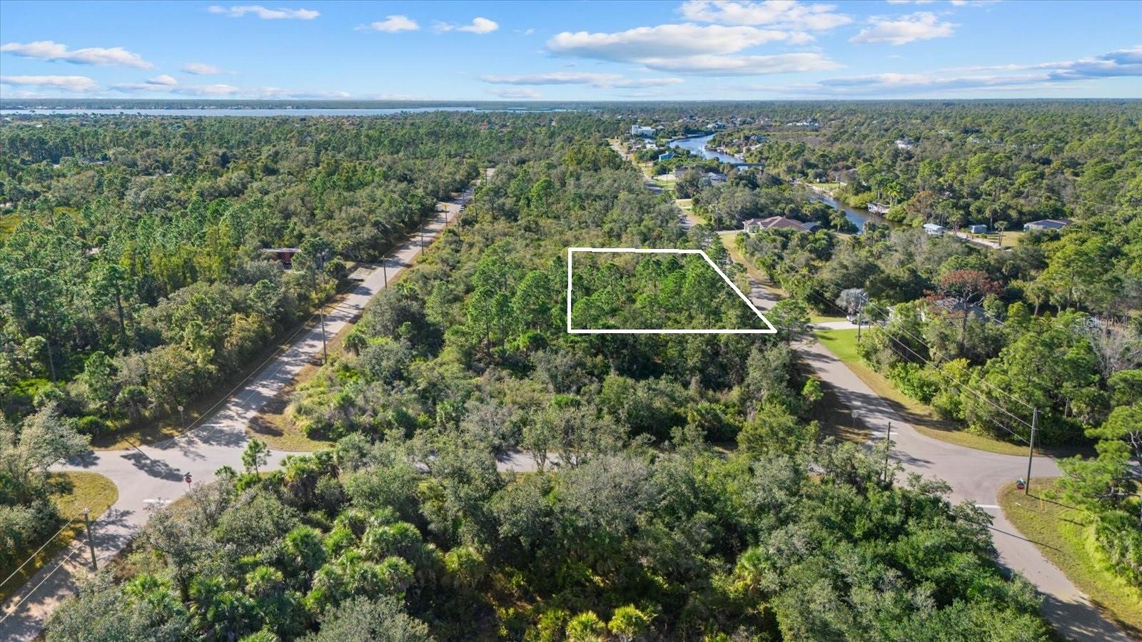 14113 HYDRANGEA AVE, PORT CHARLOTTE, FL — photo 5