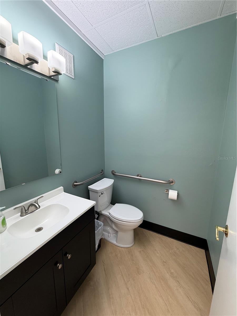 4950 HALL #B, ORLANDO, FL — photo 12