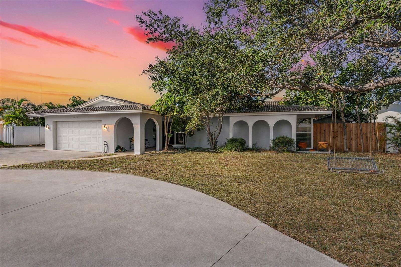 1854 DOLPHIN BLVD S, ST PETERSBURG, FL — photo 2