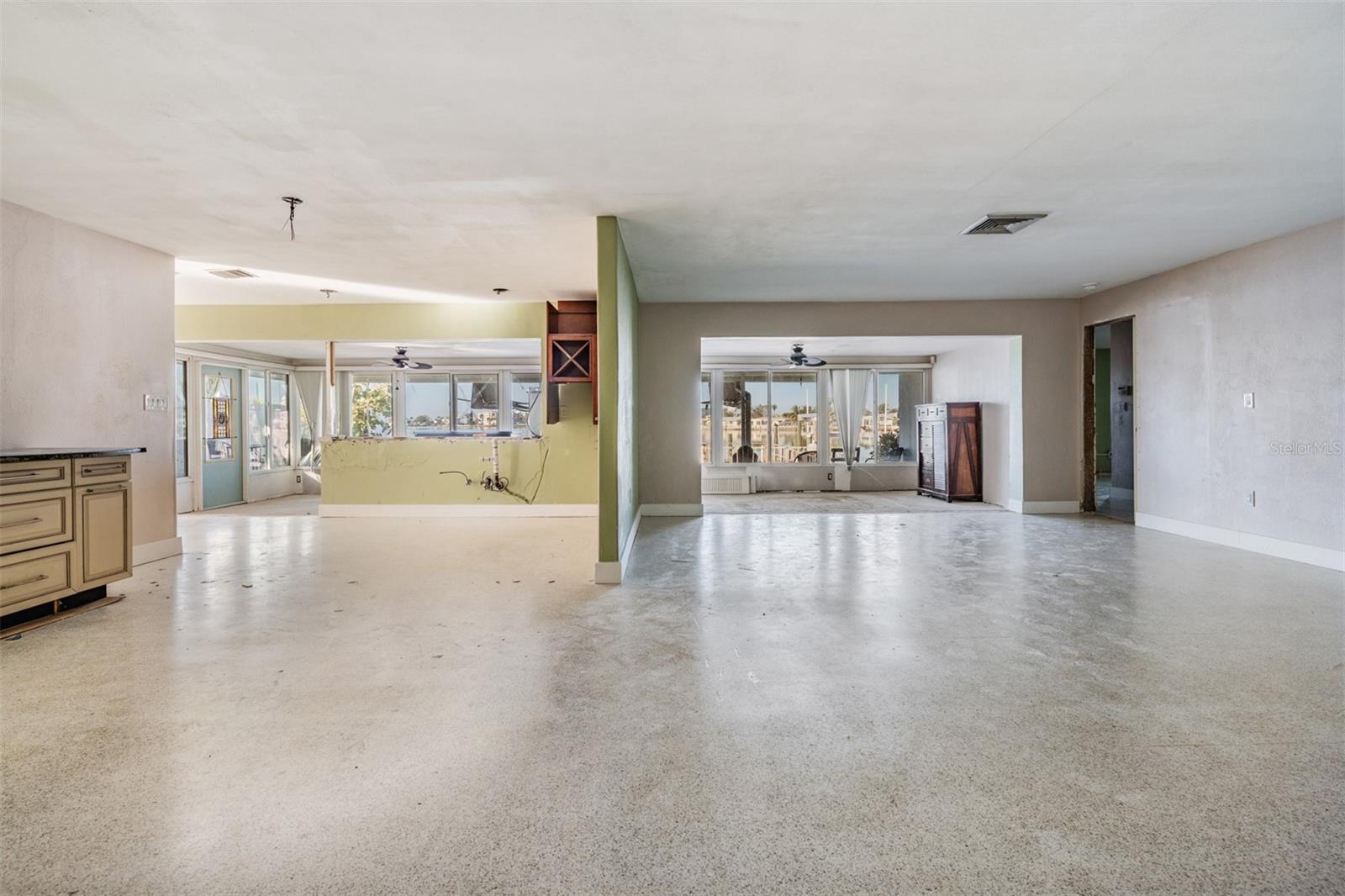 1854 DOLPHIN BLVD S, ST PETERSBURG, FL — photo 8