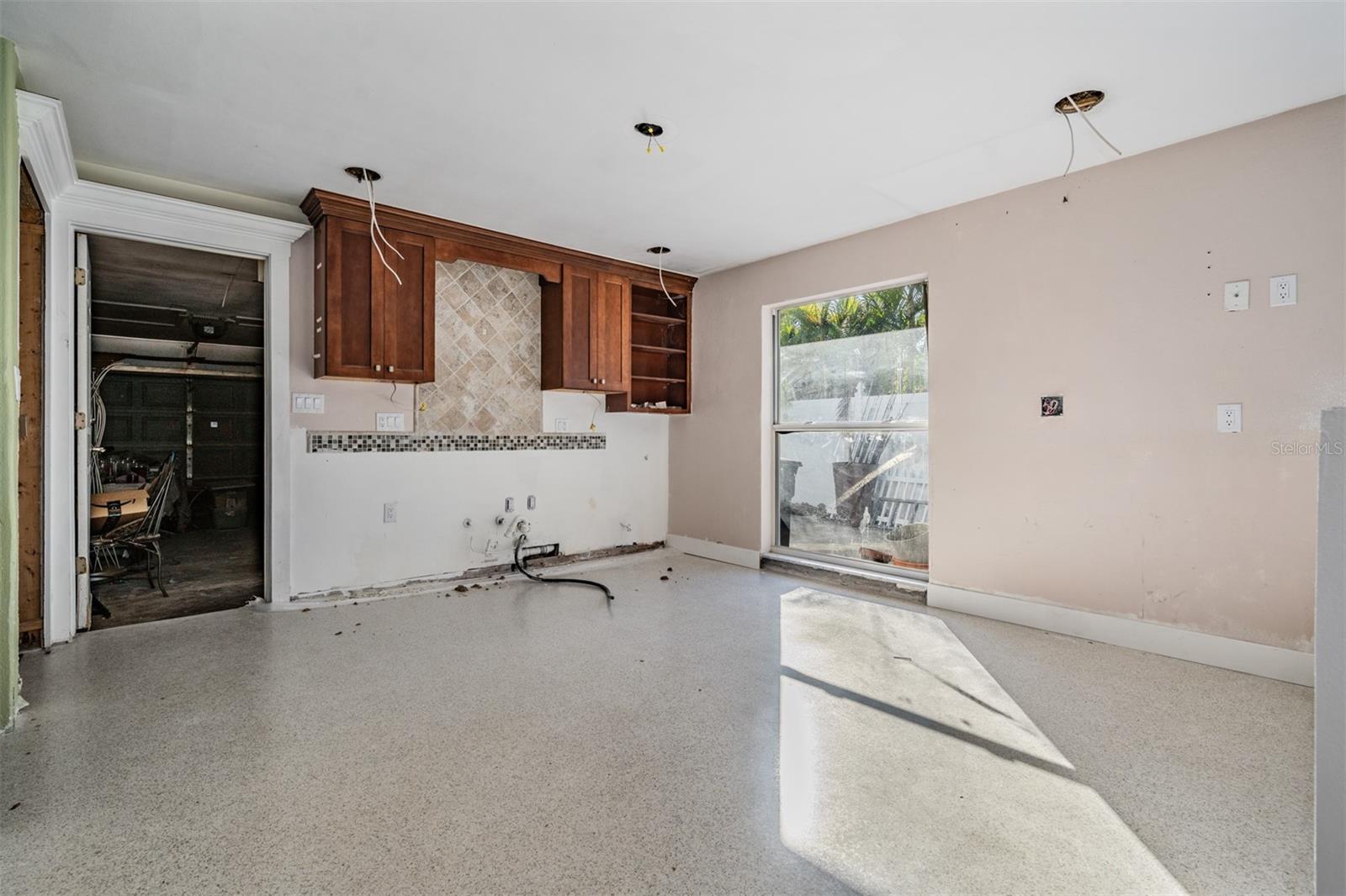 1854 DOLPHIN BLVD S, ST PETERSBURG, FL — photo 10