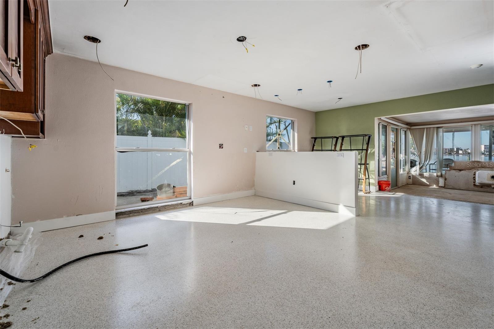 1854 DOLPHIN BLVD S, ST PETERSBURG, FL — photo 12