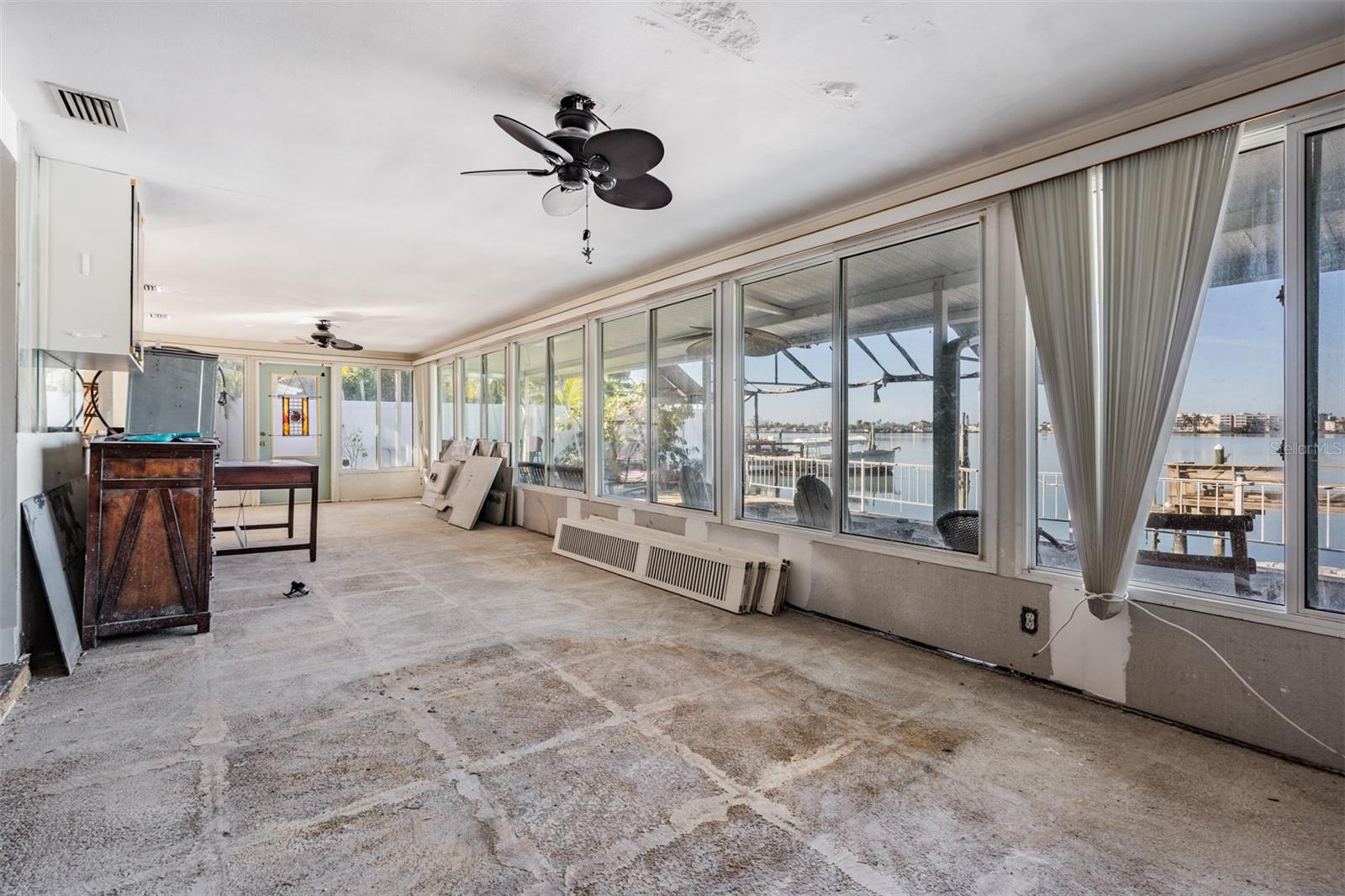 1854 DOLPHIN BLVD S, ST PETERSBURG, FL — photo 16