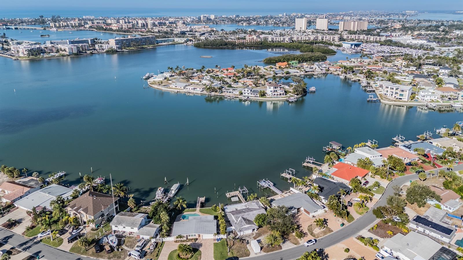 1854 DOLPHIN BLVD S, ST PETERSBURG, FL — photo 40