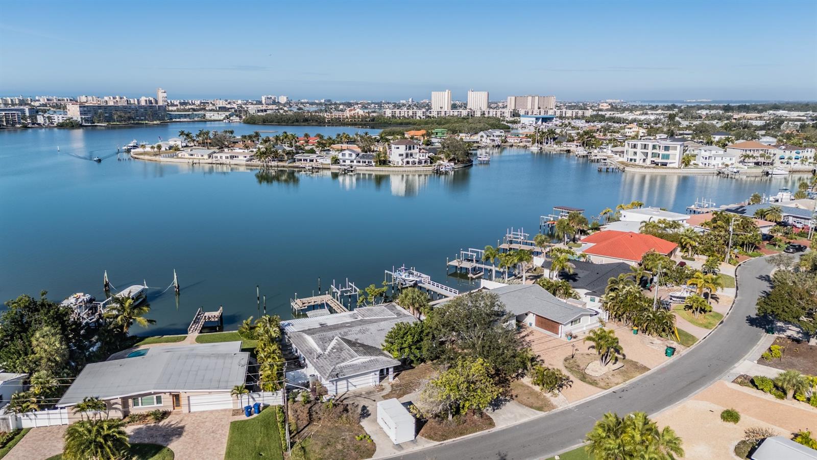 1854 DOLPHIN BLVD S, ST PETERSBURG, FL — photo 43