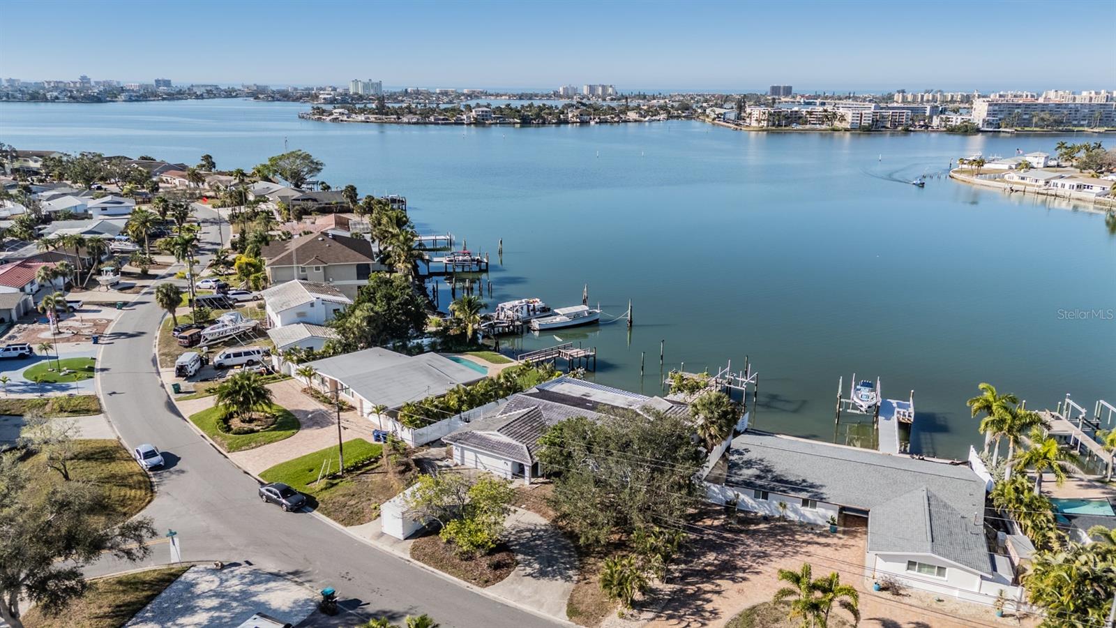 1854 DOLPHIN BLVD S, ST PETERSBURG, FL — photo 44