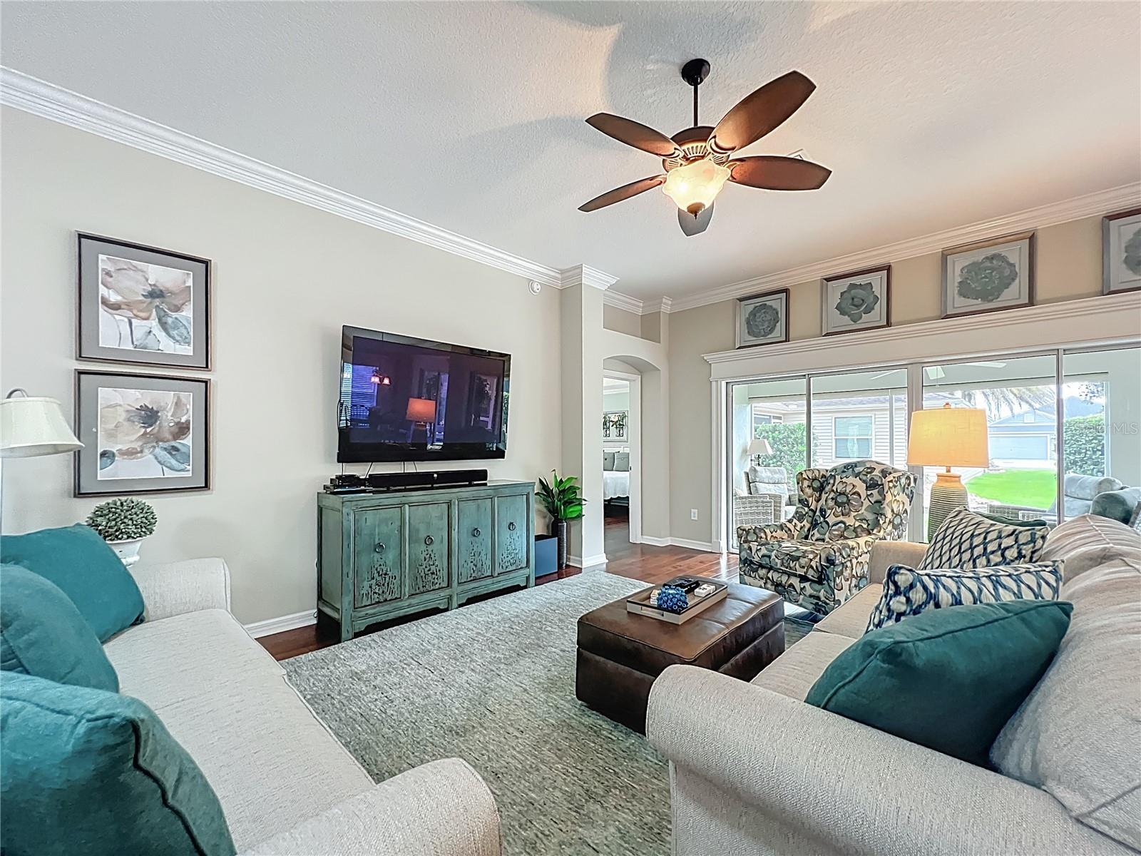 2875 RAIN LILY LOOP, THE VILLAGES, FL — photo 7