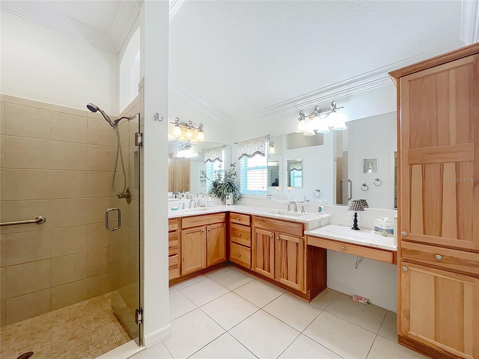2875 RAIN LILY LOOP, THE VILLAGES, FL — photo 24